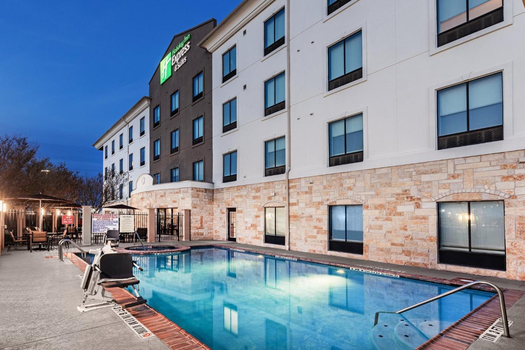 Holiday Inn Express & Suites Del Rio By Ihg Zewnętrze zdjęcie