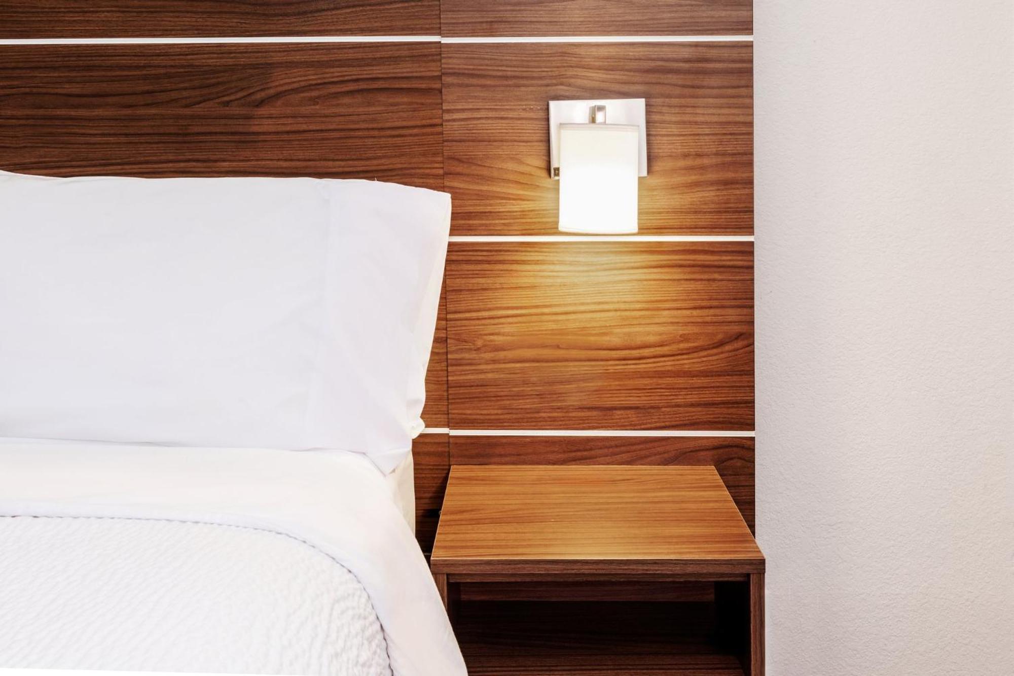 Holiday Inn Express & Suites Del Rio By Ihg Zewnętrze zdjęcie