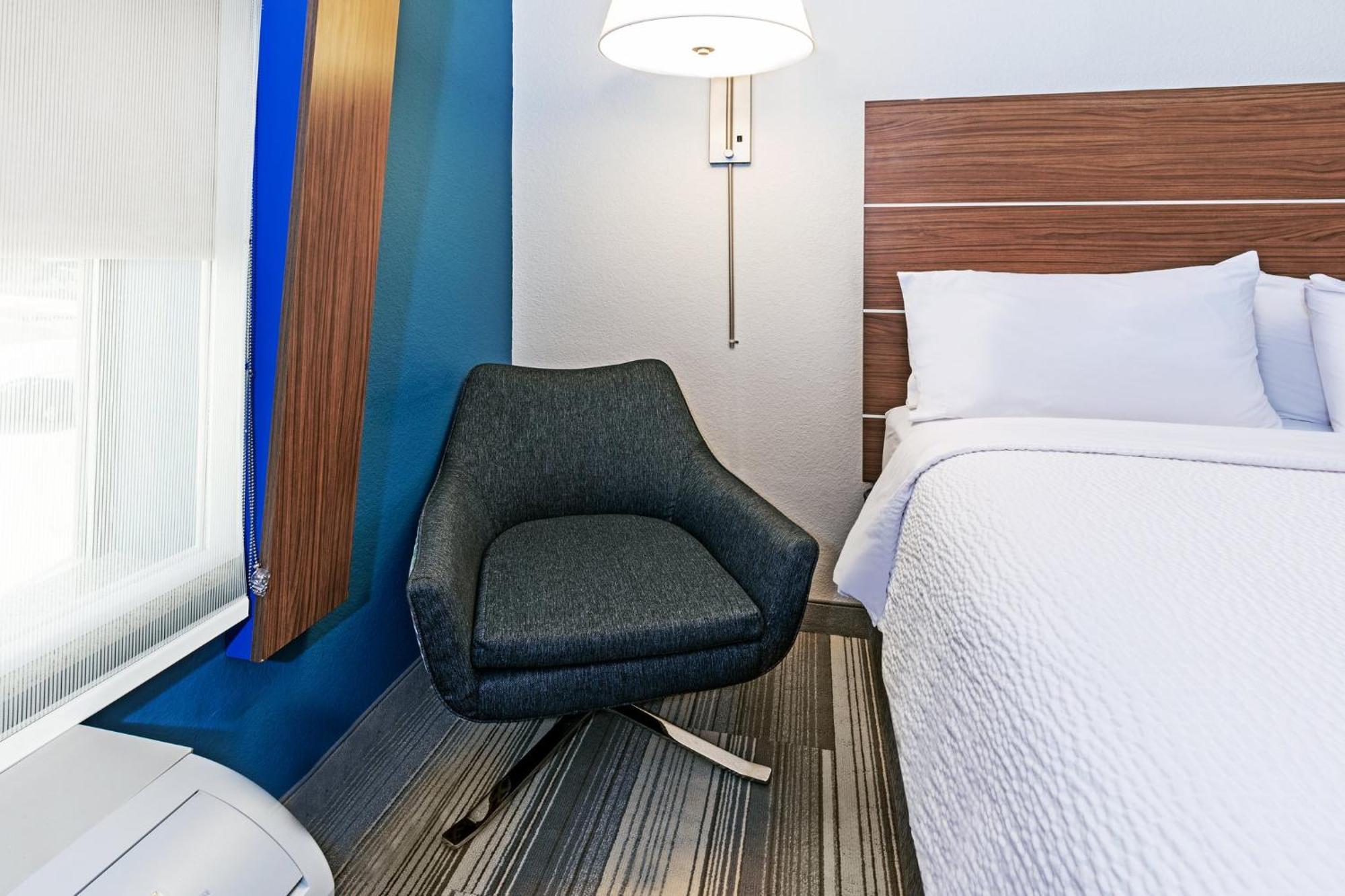 Holiday Inn Express & Suites Del Rio By Ihg Zewnętrze zdjęcie