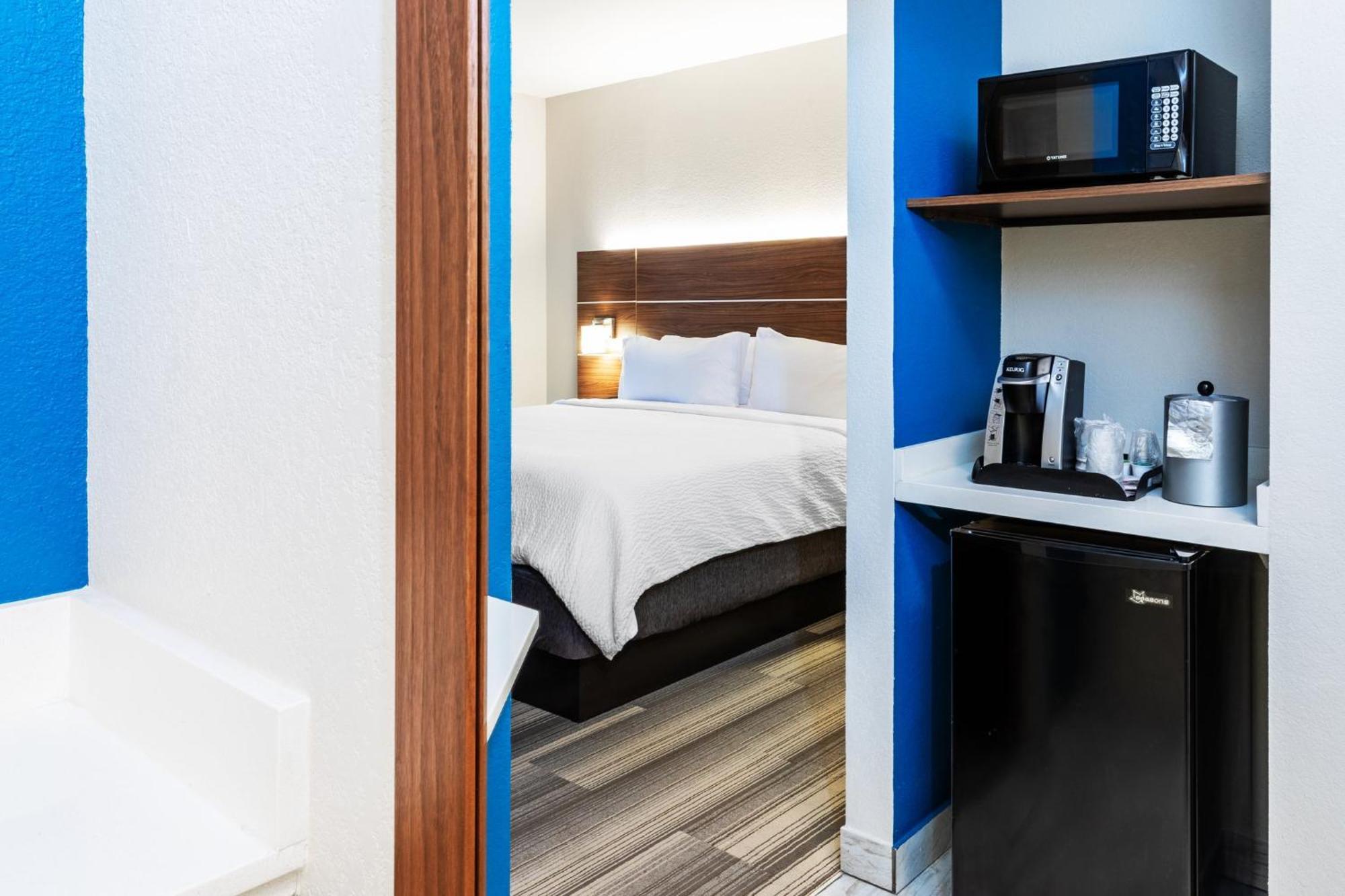 Holiday Inn Express & Suites Del Rio By Ihg Zewnętrze zdjęcie