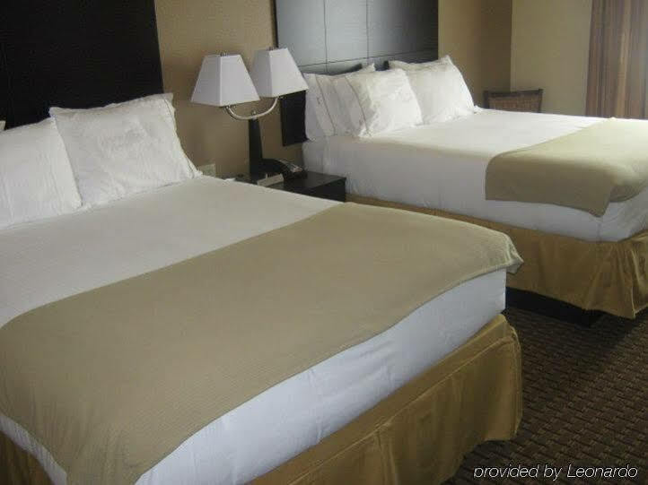 Holiday Inn Express & Suites Del Rio By Ihg Zewnętrze zdjęcie
